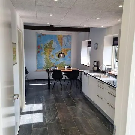 Apartment Taet Pa Adal Vejle